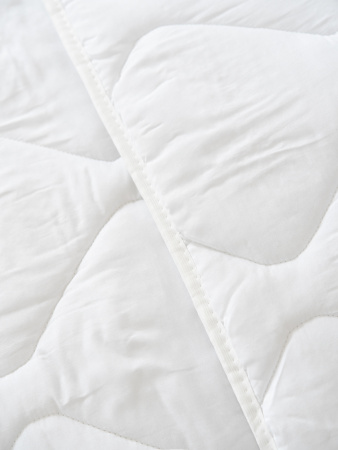 Одеяло "Файбер" всесезоное п/э (бел)