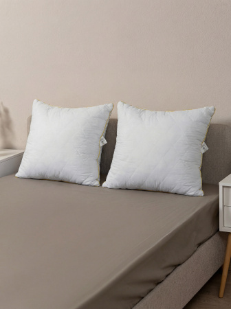 Подушка "Уют" микрофибра золото