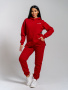 Ред (красный) костюм