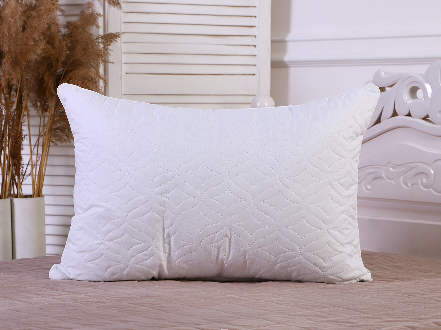 Подушка "Файберфлекс" белая у/степ п/э