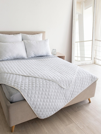 Одеяло-покрывало микрофибра(белая) у/степ (плотность150г/м2)