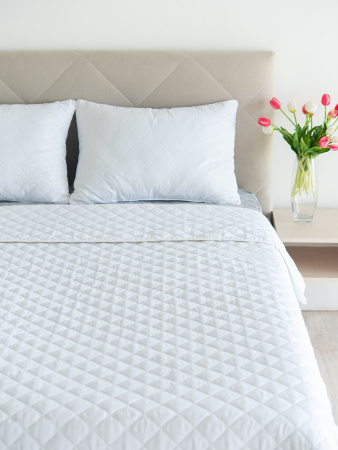 Одеяло-покрывало микрофибра(белая) у/степ (плотность150г/м2)