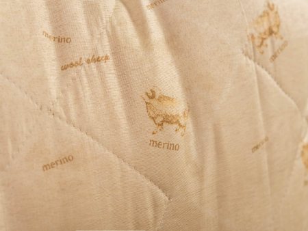 Подушка "Овечья шерсть" п/э
