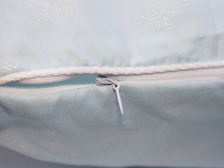 Подушка "Лебяжий пух" тик на молнии