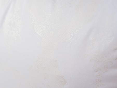 Подушка "ШЕЛК" тик на молнии леб.пух